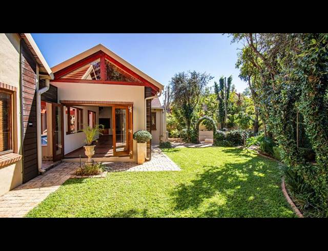 7 BEDROOM HOUSE FOR SALE IN MIDSTREAM ESTATE